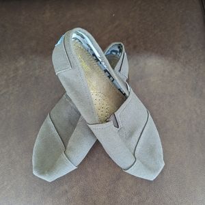 Brown Toms Shoes